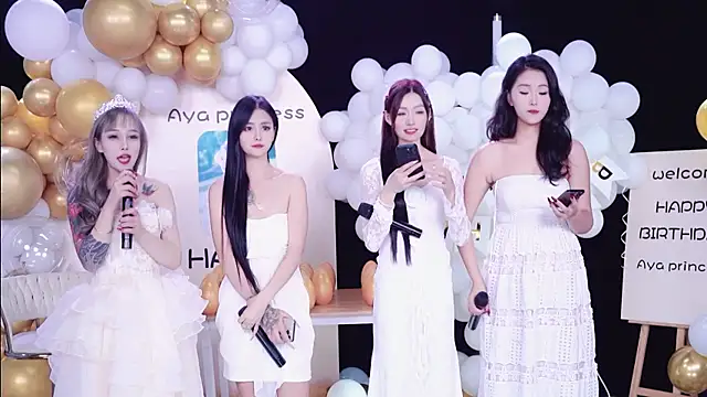 AAA-MissMoli online show from October 4, 2025, 4:05 pm