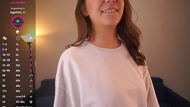 AdrianaCoenen online show from October 25, 2025, 7:08 pm