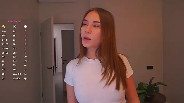 AdrianaCoenen online show from November 4, 2025, 6:18 pm