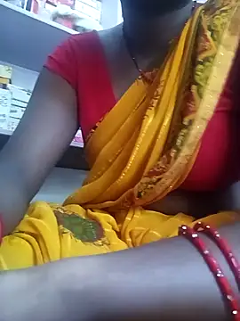 Sexy-sangita123 online show from September 26, 2025, 10:52 am