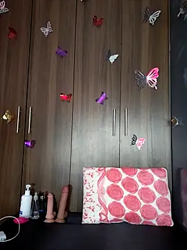 sahara1  online show from November 19, 2025, 12:16 pm