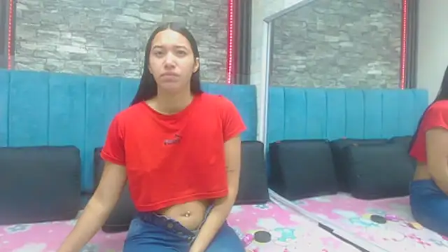 Lil Rose2006 online show from November 8, 2025, 10:59 am