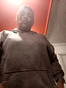 Aria hebe  online show from April 14, 2026, 10:43 am