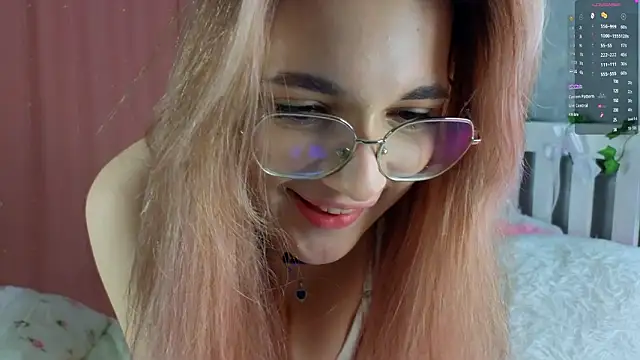 vivyboo111 online show from March 8, 2026, 8:12 pm