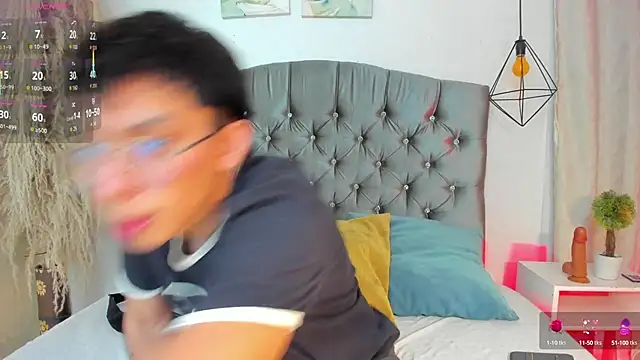 liam twiink online show from October 16, 2025, 7:26 pm