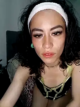 oblivionlove online show from November 4, 2025, 4:33 am