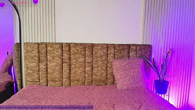 Missdionne curly online show from March 2, 2026, 11:17 am