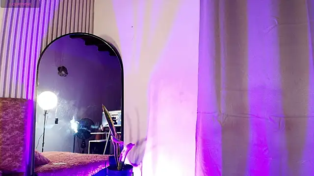 Missdionne curly online show from March 29, 2026, 10:59 am