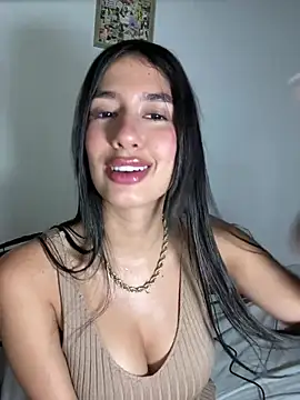 Julieta Duque online show from July 21, 2026, 3:31 am
