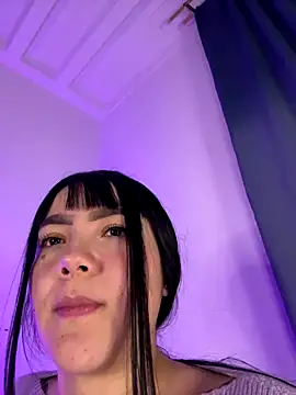 Snapshot of _amelie- chatting on January 6, 2026, 12:03 am amelie- online show from January 6, 2026, 12:03 am