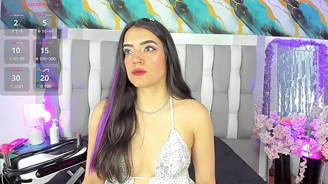 IsaDiiaz online show from April 7, 2026, 5:30 am