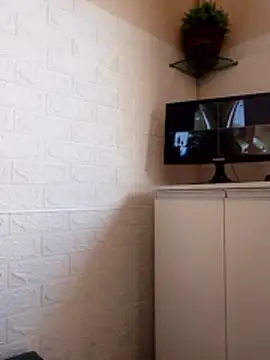 Snapshot of Crislove22 chatting on October 27, 2025, 4:55 pm Crislove22 online show from October 27, 2025, 4:55 pm