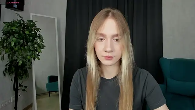 mellisadream online show from October 18, 2025, 2:03 am