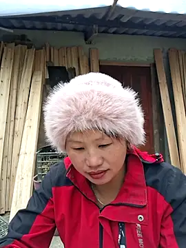 diamond-- online show from November 19, 2025, 1:38 am