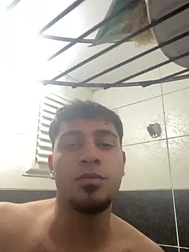 astoperaa online show from December 22, 2025, 7:11 pm