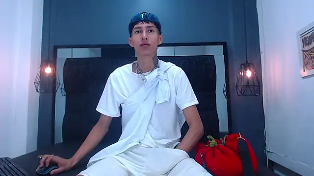 Snapshot of Daniel_delux_ chatting on October 6, 2025, 11:07 am Daniel delux online show from October 6, 2025, 11:07 am