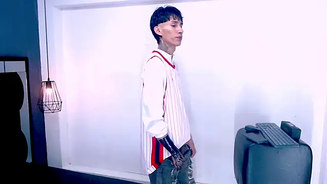 Snapshot of Daniel_delux_ chatting on November 14, 2025, 1:10 pm Daniel delux online show from November 14, 2025, 1:10 pm