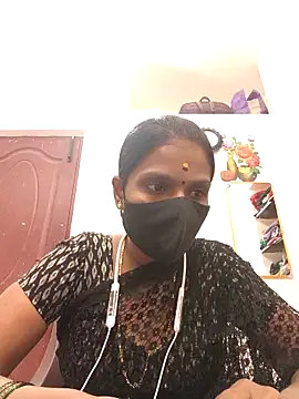 Tamil Yalini12 online show from March 18, 2026, 4:54 pm