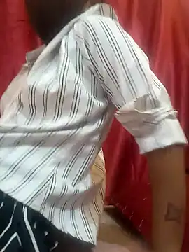 Mansi01 online show from October 5, 2025, 10:07 pm