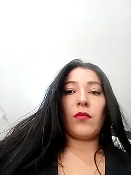Snapshot of _Luna-1 chatting on October 14, 2025, 3:02 pm Luna-1 online show from October 14, 2025, 3:02 pm