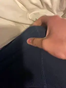 big dick horny boy online show from November 25, 2025, 9:59 pm