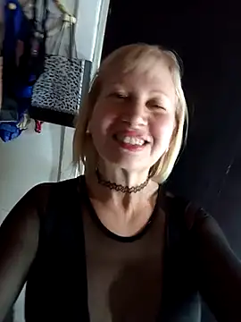 beautifulsexy69 2023 online show from September 23, 2025, 5:16 pm