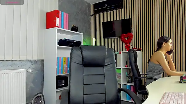 OfficeGirls online show from April 2, 2026, 5:32 pm