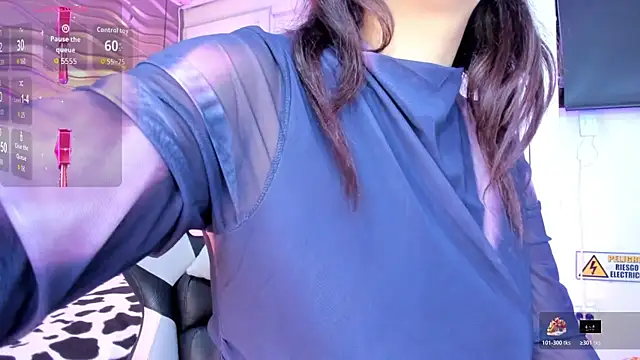 TahiyaMuley  online show from November 6, 2025, 7:48 pm