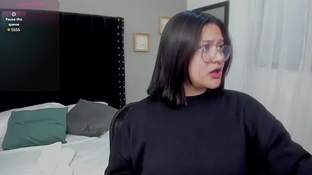 mayukim online show from November 5, 2025, 11:10 am