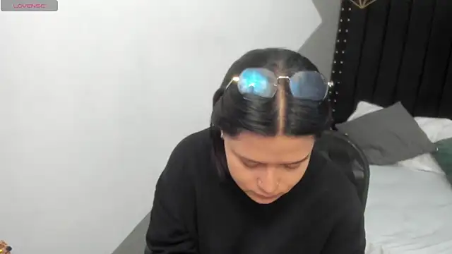 mayukim online show from November 6, 2025, 11:44 am