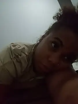 PrettahSantos online show from May 18, 2026, 1:13 am