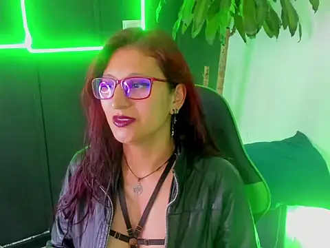 VictoriaSpenser online show from November 2, 2025, 2:08 pm