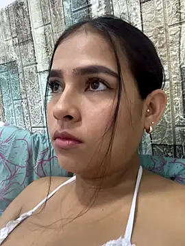 Snapshot of Valery_lux16 chatting on September 29, 2025, 12:10 pm Valery lux16 online show from September 29, 2025, 12:10 pm