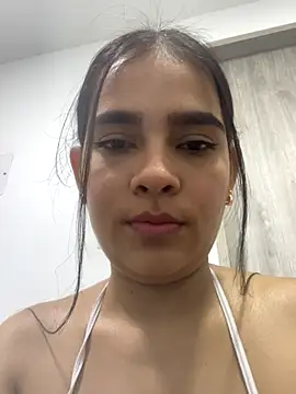 Snapshot of Valery_lux16 chatting on November 6, 2025, 4:08 pm Valery lux16 online show from November 6, 2025, 4:08 pm