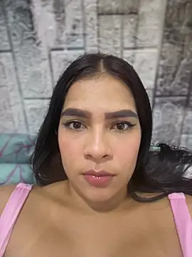 Snapshot of Valery_lux16 chatting on April 26, 2026, 5:27 am Valery lux16 online show from April 26, 2026, 5:27 am