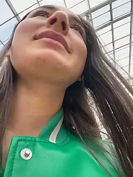 Innerpeace  online show from October 30, 2025, 6:52 pm