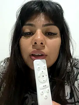 Bulma04 online show from November 20, 2025, 11:15 pm