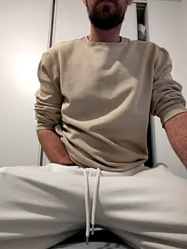 Snapshot of AD_Vu chatting on November 2, 2025, 6:21 pm AD Vu online show from November 2, 2025, 6:21 pm