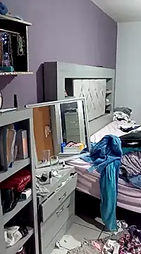 transreyna online show from February 27, 2025, 11:41 am