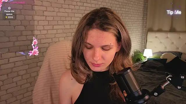 CipherellaFure online show from November 16, 2025, 2:33 pm