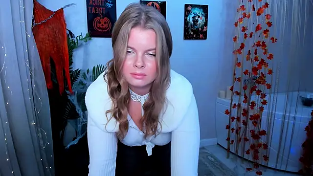 WildeDesiree online show from October 18, 2025, 11:33 am
