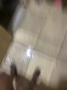 lukaas-69 online show from November 9, 2025, 7:23 pm