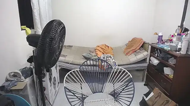 Snapshot of Mirage_Sertori chatting on December 20, 2025, 11:56 pm Mirage Sertori online show from December 20, 2025, 11:56 pm