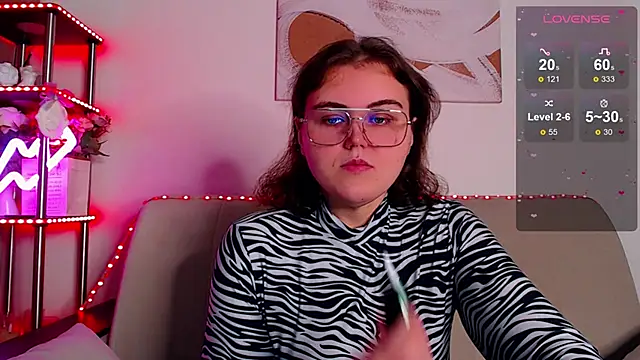  online show from December 16, 2025, 3:44 am