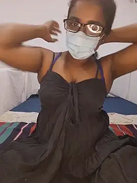 Snapshot of sexybolegirl chatting on June 16, 2026, 4:42 pm sexybolegirl online show from June 16, 2026, 4:42 pm