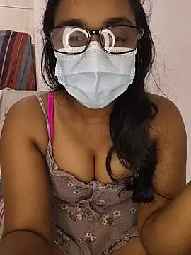Snapshot of sexybolegirl chatting on August 8, 2026, 5:04 pm sexybolegirl online show from August 8, 2026, 5:04 pm
