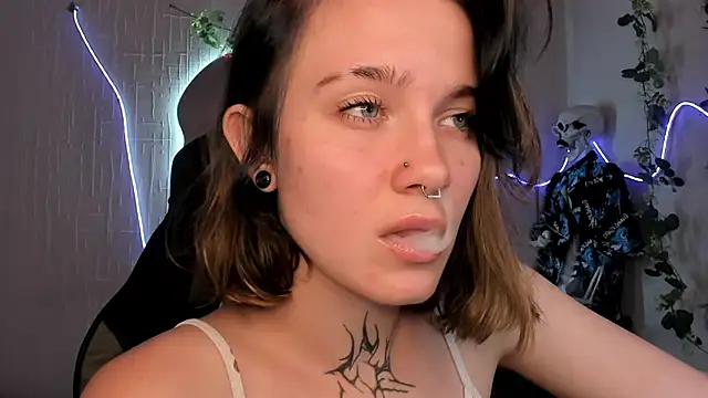 Elastikisss online show from June 30, 2026, 8:04 am