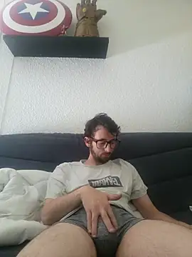 nymphomaniecouple online show from May 11, 2026, 9:48 am
