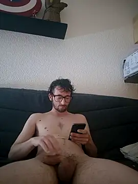 nymphomaniecouple online show from May 11, 2026, 5:32 pm