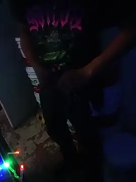 HungHangup online show from October 10, 2025, 2:27 pm